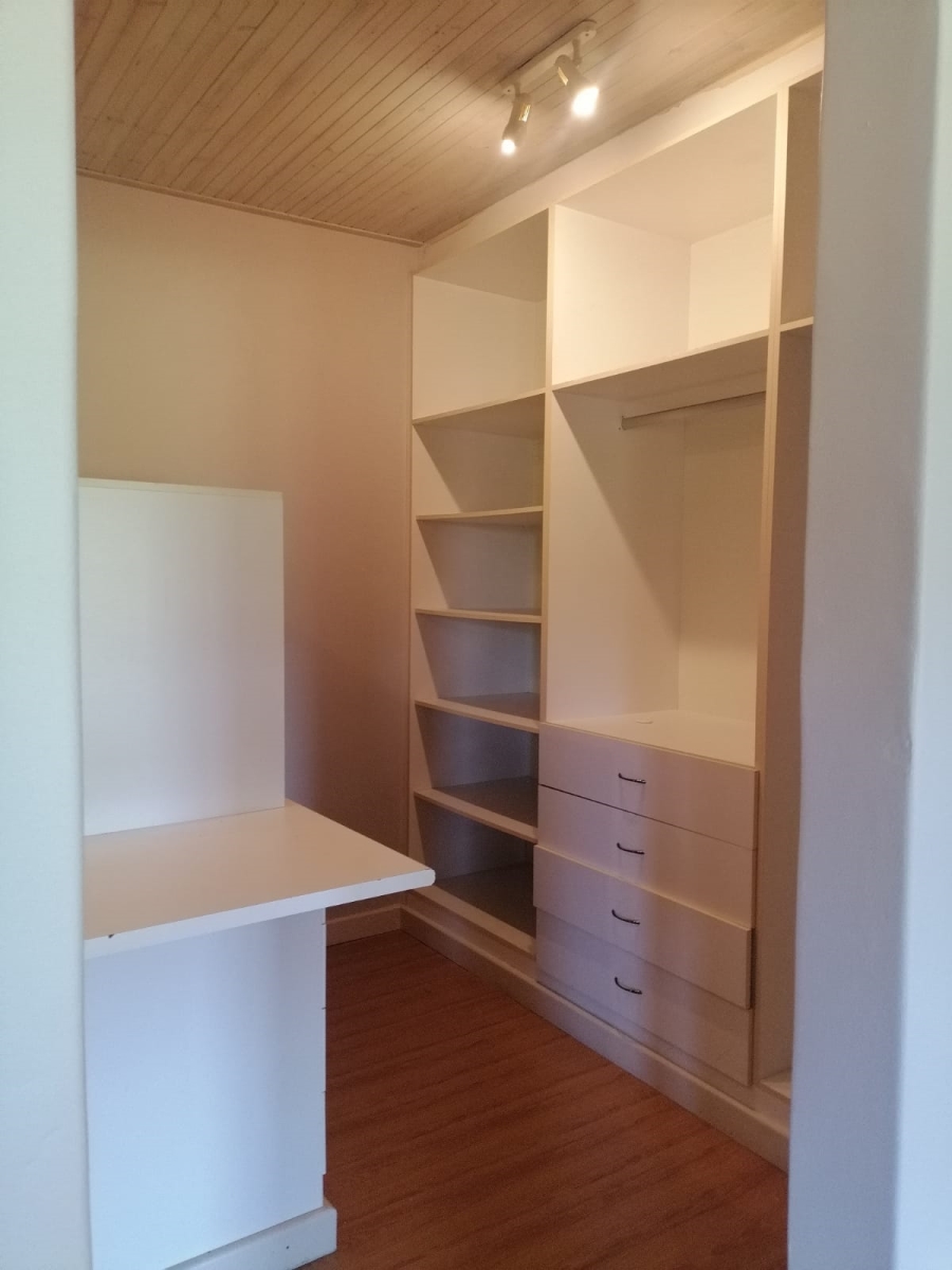 To Let 3 Bedroom Property for Rent in High Riding Country Estate Western Cape